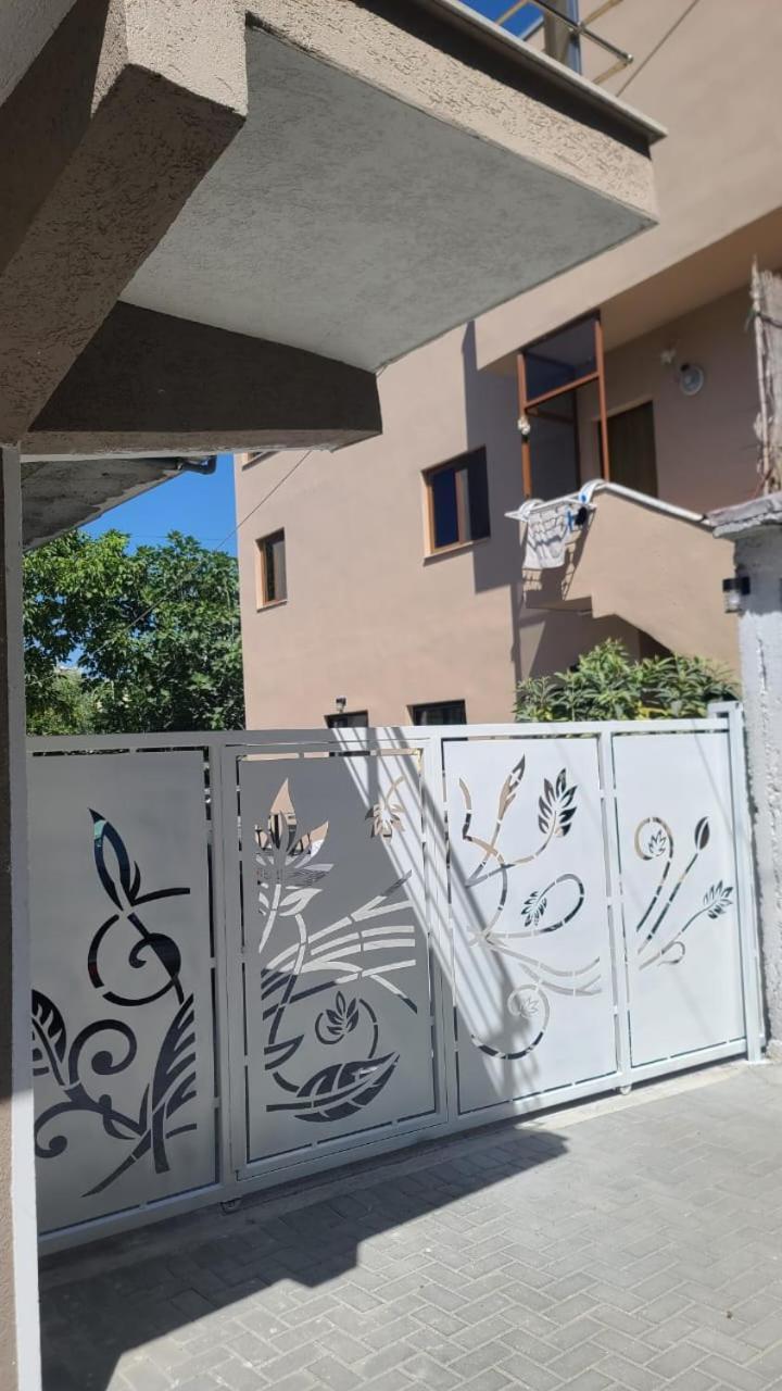 Guest House Tian & Hojz Durrës 외부 사진